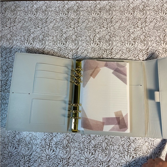 Erin Condren envelope style binder - Picture 7 of 14